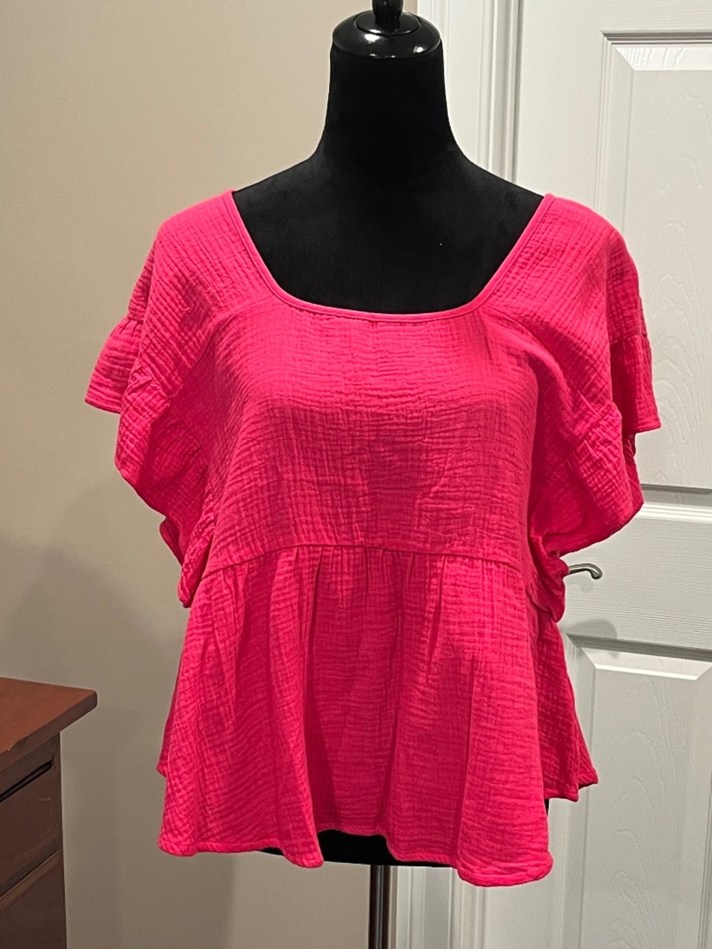 NWT Cliché Hot Pink Cropped Peplum Blouse L